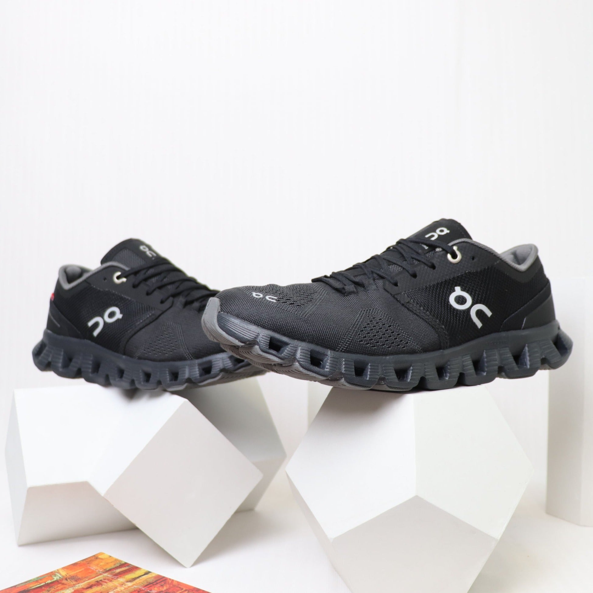On Cloud X1 Superlight running trainers pair oncloud 