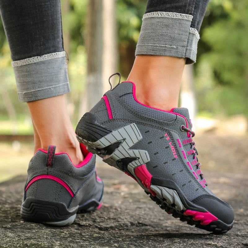 Leather Outdoor Non-Slip Waterproof  Walking and Hiking Ankle Shoes for Women