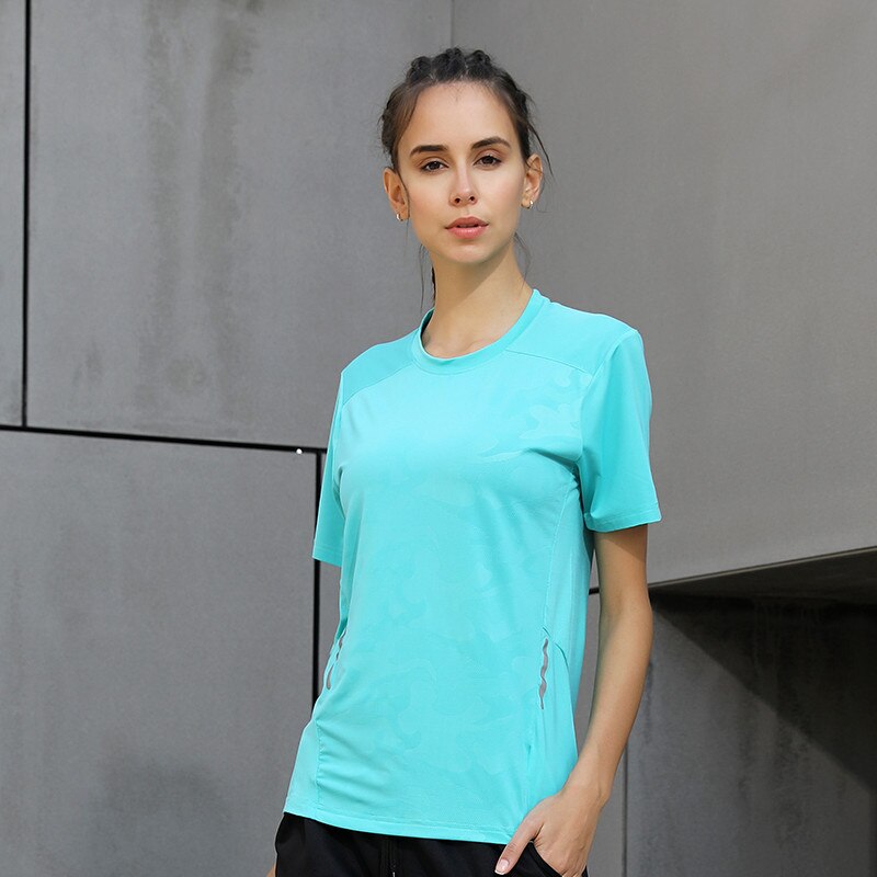 Compra skyblue Quick Dry Yoga &amp; Running Tee for Women