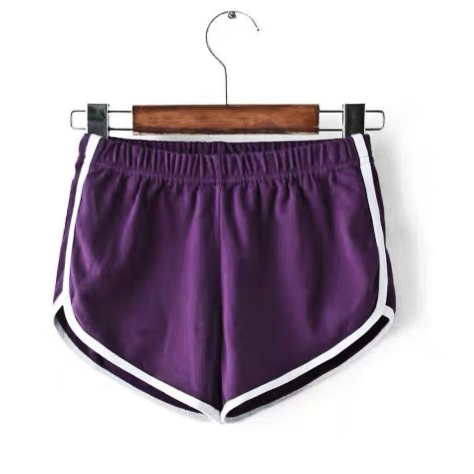 Compra purple Women Breathable Skinny Fit Fitness Shorts of Solid Colours